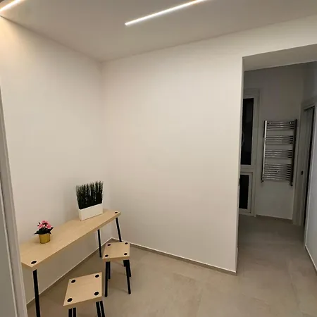Dalyrooms * Bari